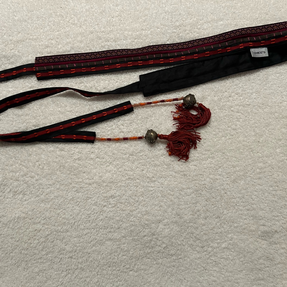 Chicos double wrap cloth belt with diver ball and tassels